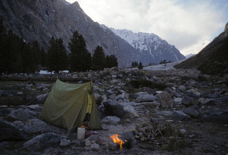 tent01.jpg